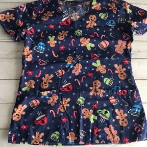 Zoe + Chloe Christmas Scrub Top XS